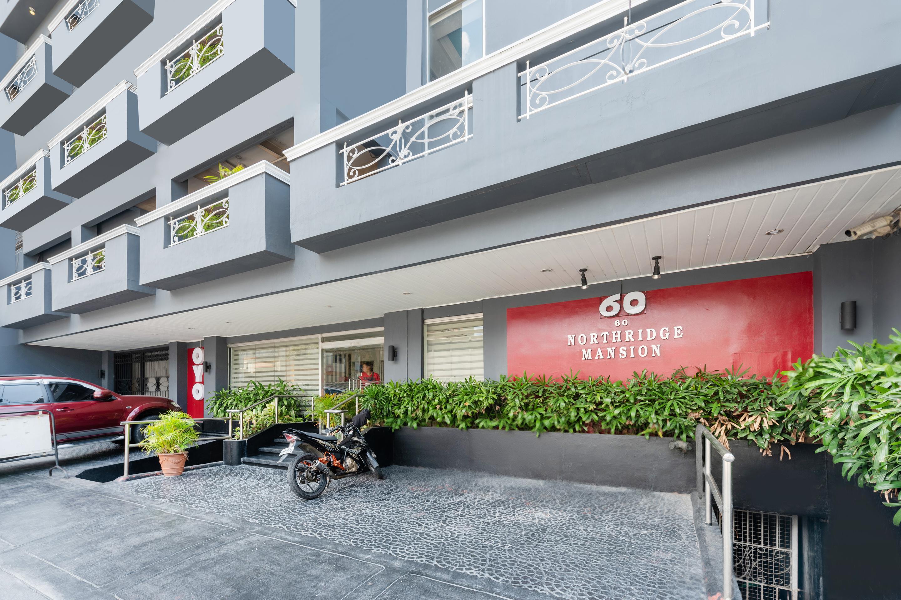 Готель Oyo 115 Northridge Mansions Кесон-Сіті Екстер'єр фото
